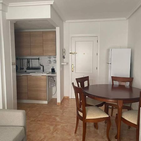Cozy Apartment 5 Mins To Beach ตอร์เรเวียคา ภายนอก รูปภาพ